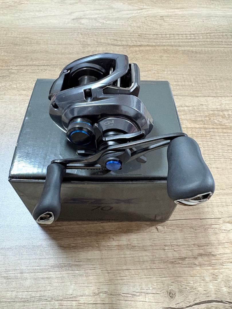 one【SHIMANO】24 SLX 70 RIGHT ノーマギア　送料込