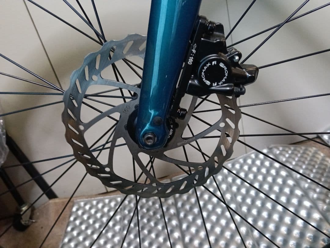 トレックＦＸスポーツ4　 フルカーボン Мsize 直接お引き取り希望です