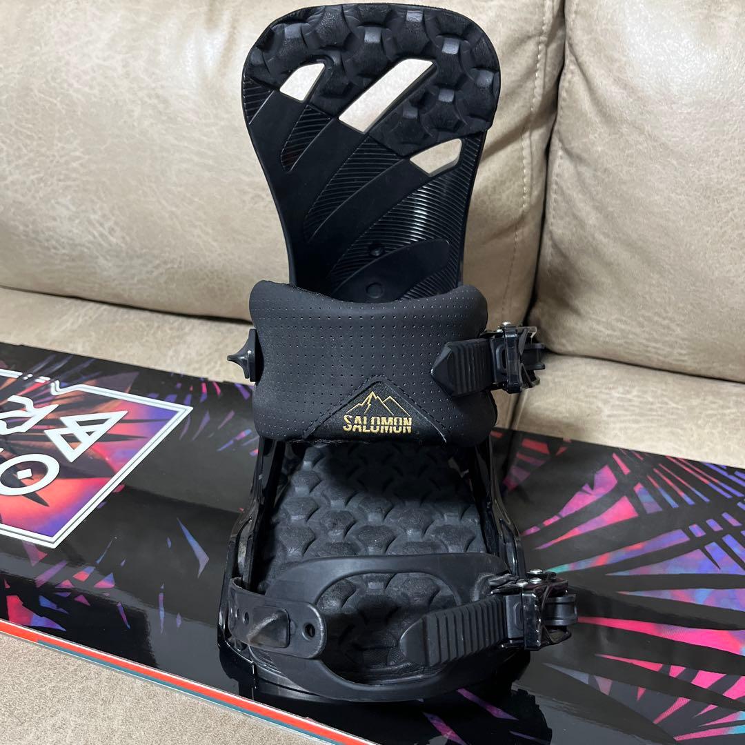 SALOMON WANDER 143 × SALOMON RHYTHM S