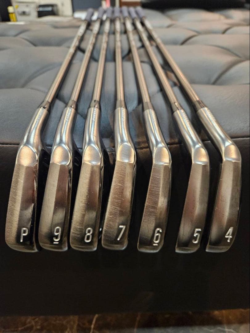 SRIXON ZX7 アイアンセット ブラック４番〜P
