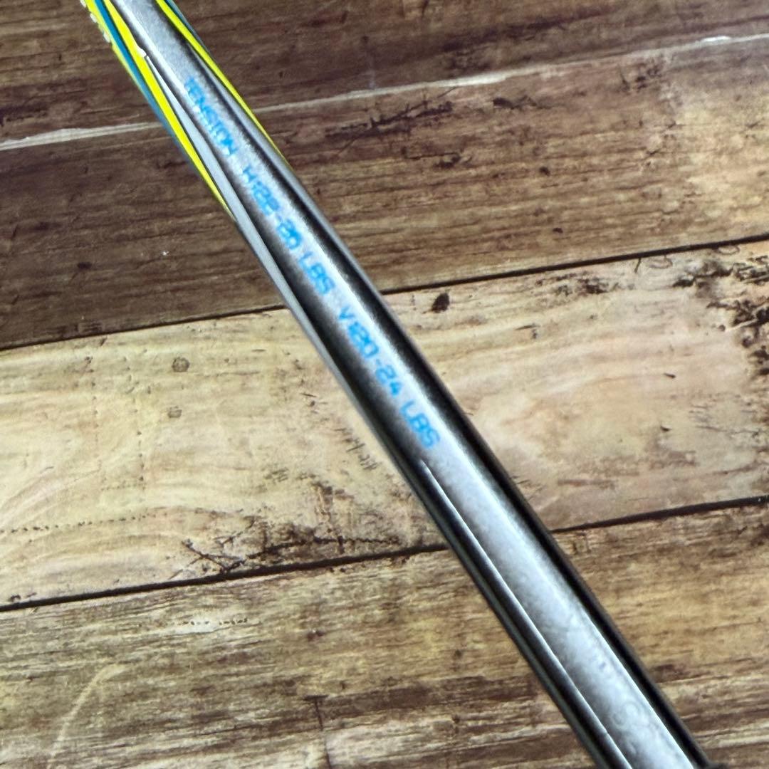 【美品】LI-NING リーニン　ウルトラカーボン７０００　バドミントンラケット