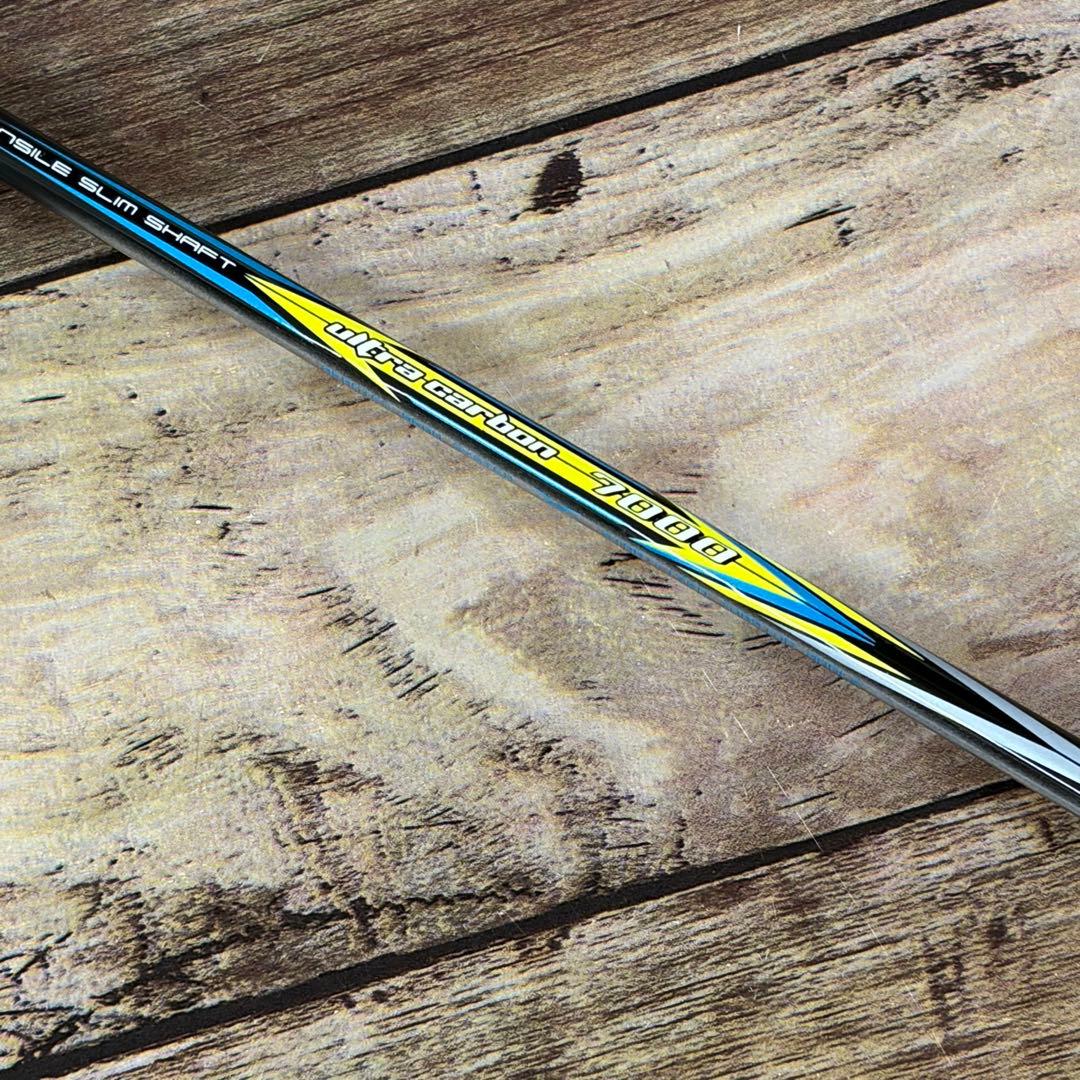 【美品】LI-NING リーニン　ウルトラカーボン７０００　バドミントンラケット
