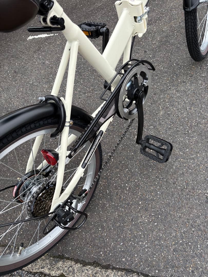 ほぼ新車　Canale 折りたたみ自転車白　防犯登録込み
