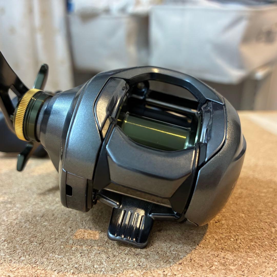 SHIMANO クラド DC 151XG CURADO 左ハンドル　US