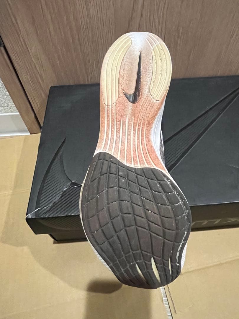 NIKE ヴェイパーフライネクスト% 25.5cm