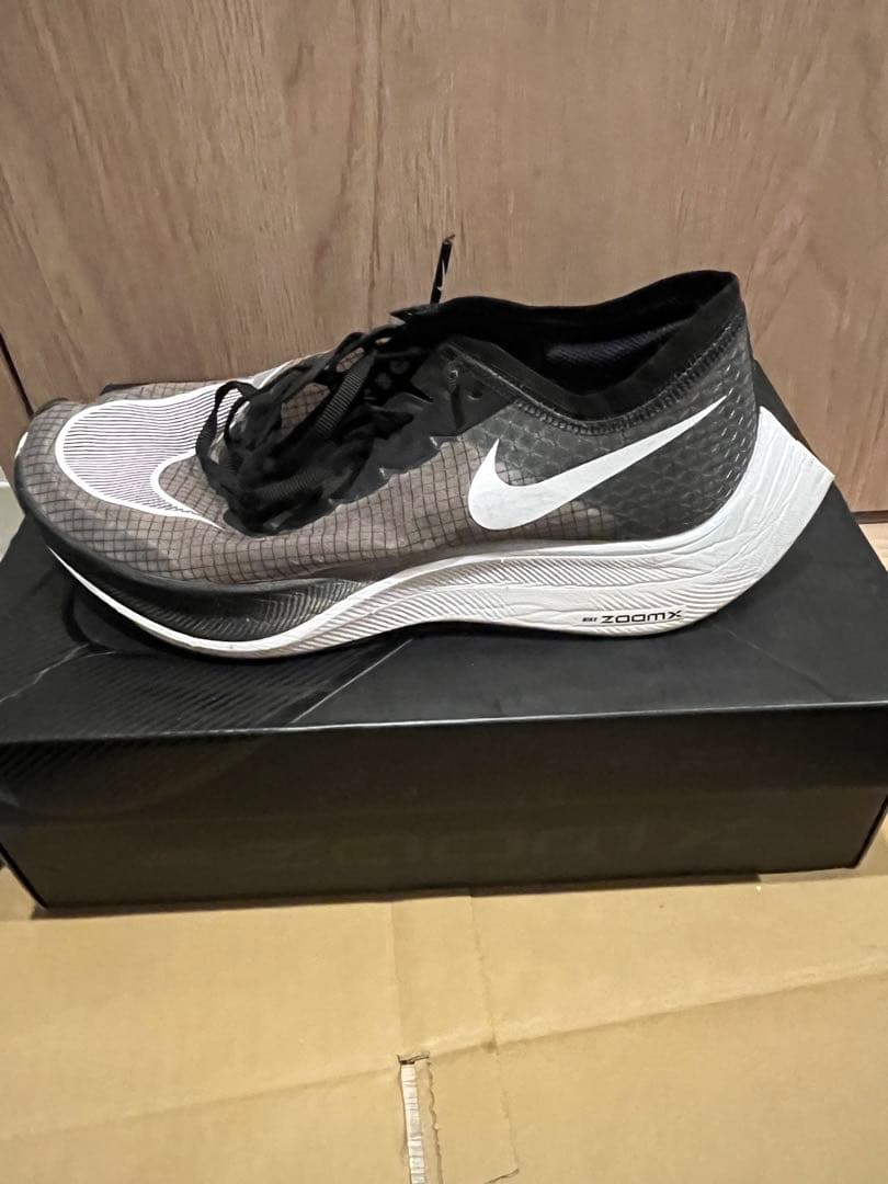 NIKE ヴェイパーフライネクスト% 25.5cm