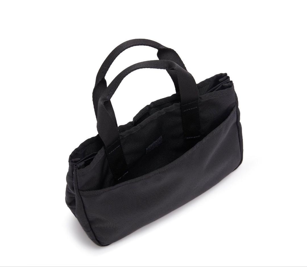 UNDER ARMOUR トートバッグ