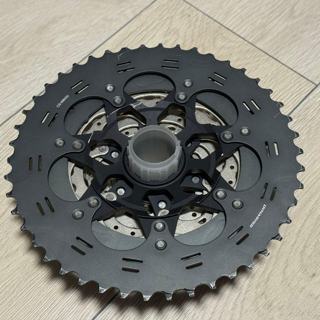 シマノ　CS-M8000 11-46T 11S DEORE XT デオーレ