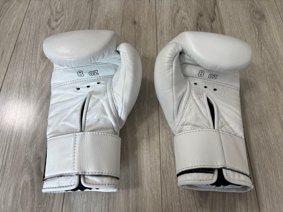 【美品】Winning ボクシンググローブ MS-200B 8oz ホワイト