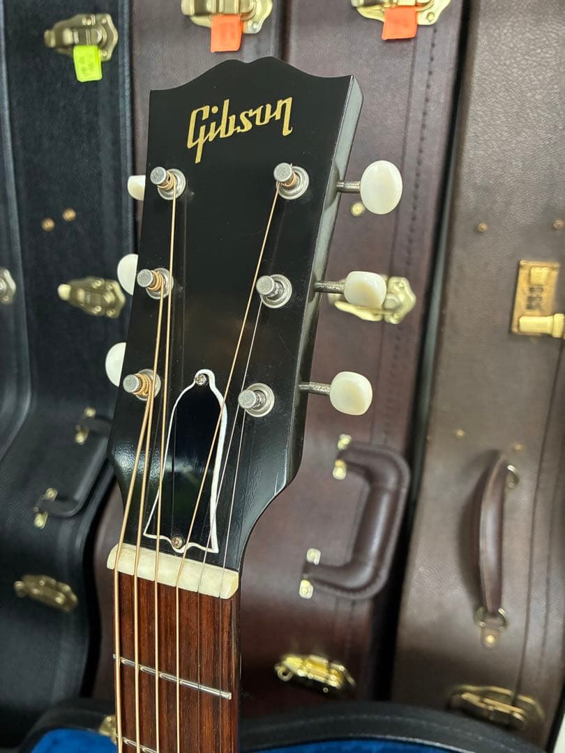 【2013年製】Gibson J45 エボニー VOSギブソン　固定サドル