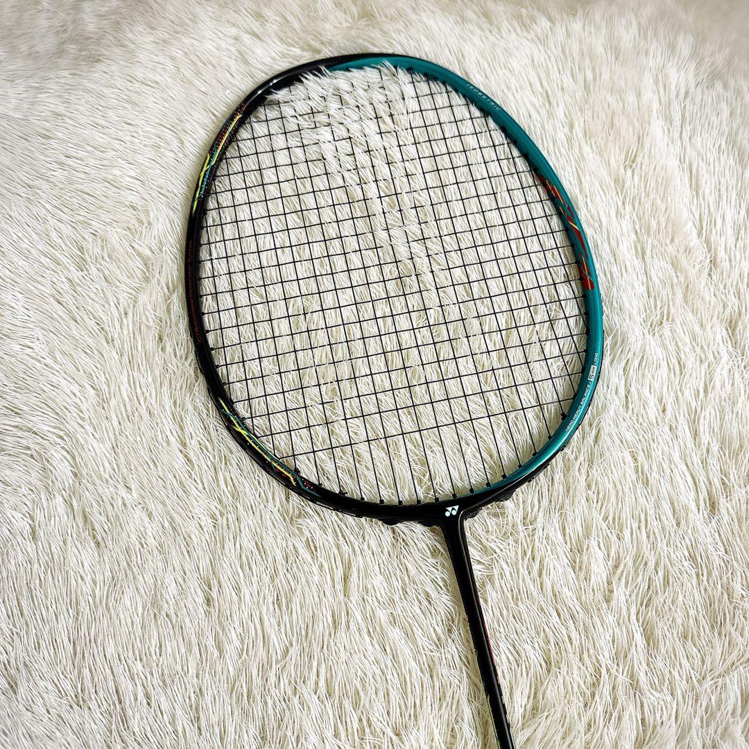 未使用に近いYONEX ヨネックス ASTROX skill 88S 4UG5