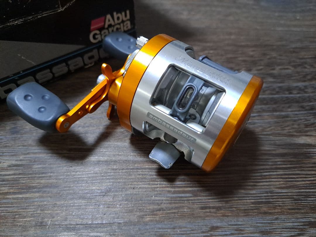 美品　付属品あり　アブガルシア　ウルトラマグ　SX1600C　サンセットオレンジ