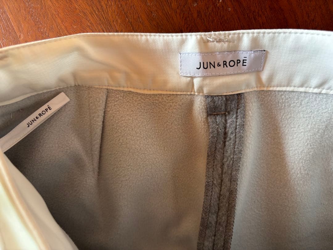 JUN&ROPE ホワイトキルティングスカート/ショートパンツ付き