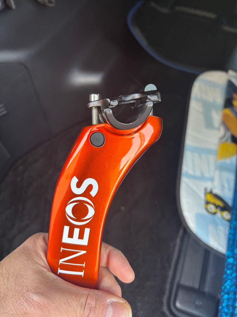 INEOS オレンジ シートポスト　DOGMA F14