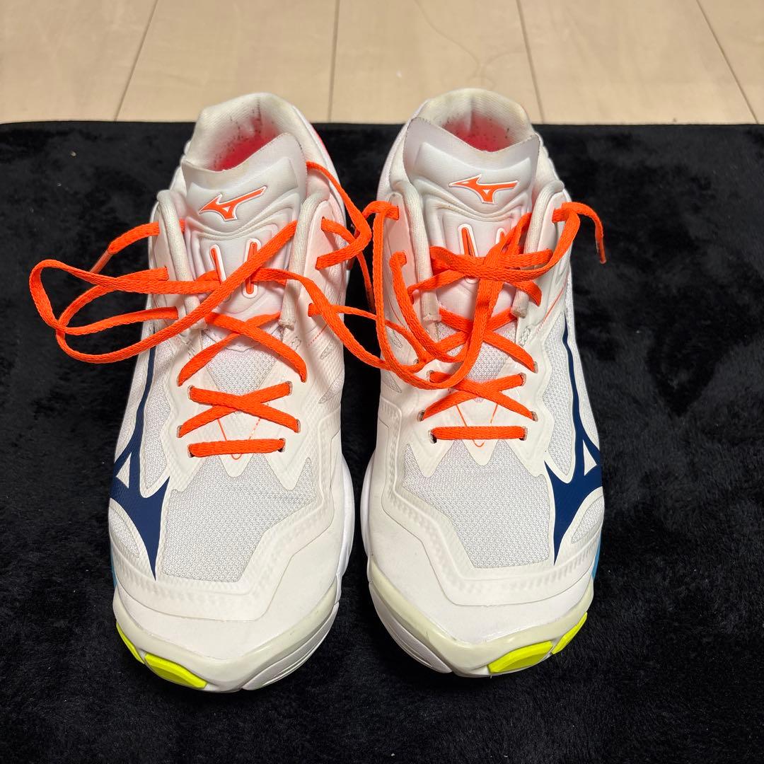 MIZUNO ウェーブライトニング　Z6 26.5cm