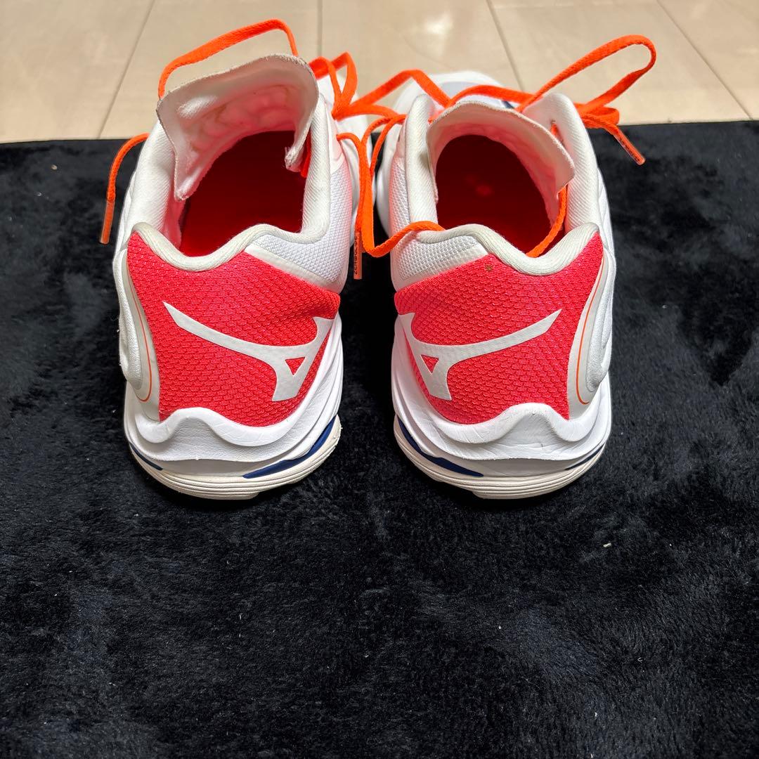MIZUNO ウェーブライトニング　Z6 26.5cm