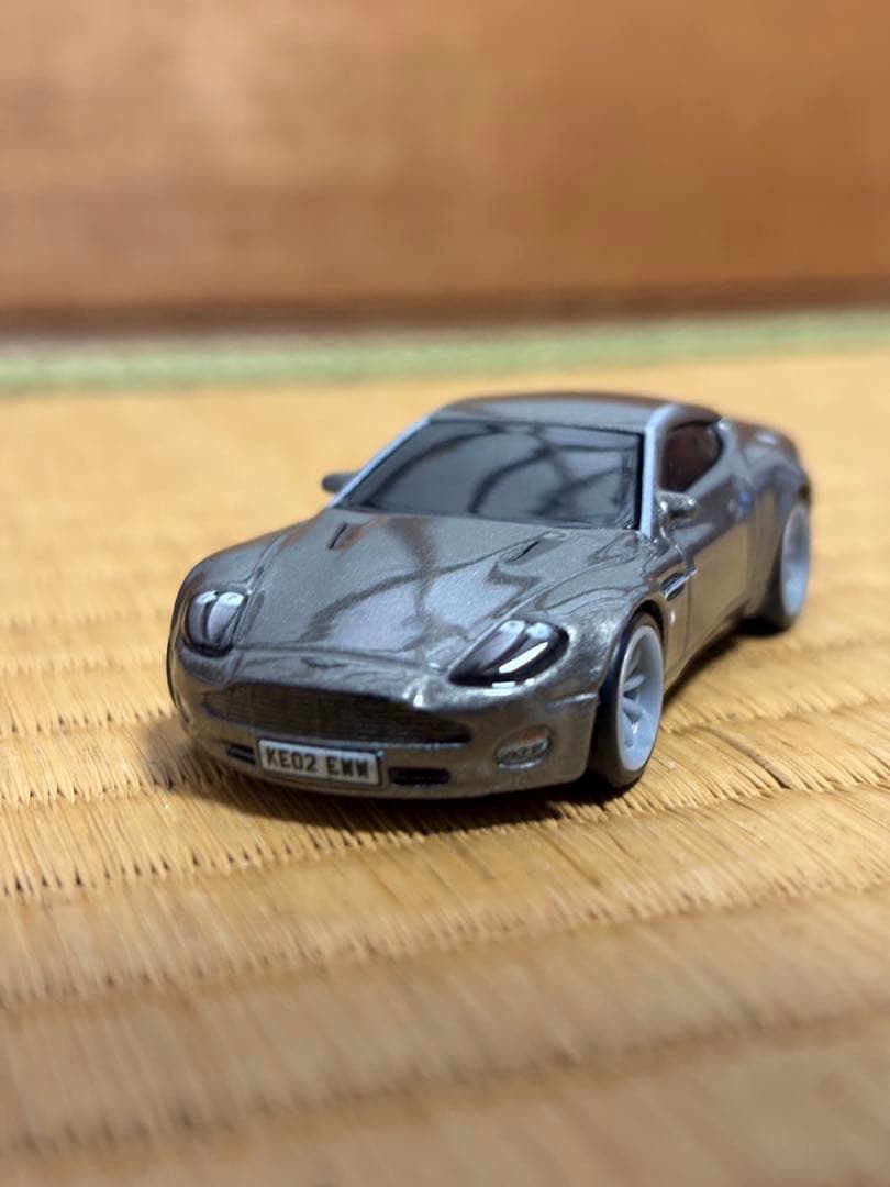 アストンマーチン ミニカー 2台セット　007