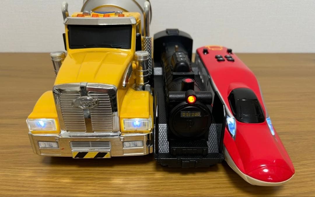 走る！サウンド＆ライトFAST LANE 大型ミキサー車　サウンドトレイン　他