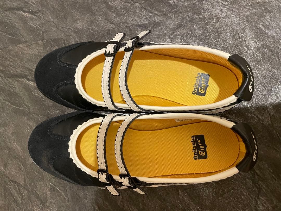 Onitsuka Tiger MEXICO66 TGRSメリージェーン 24.0