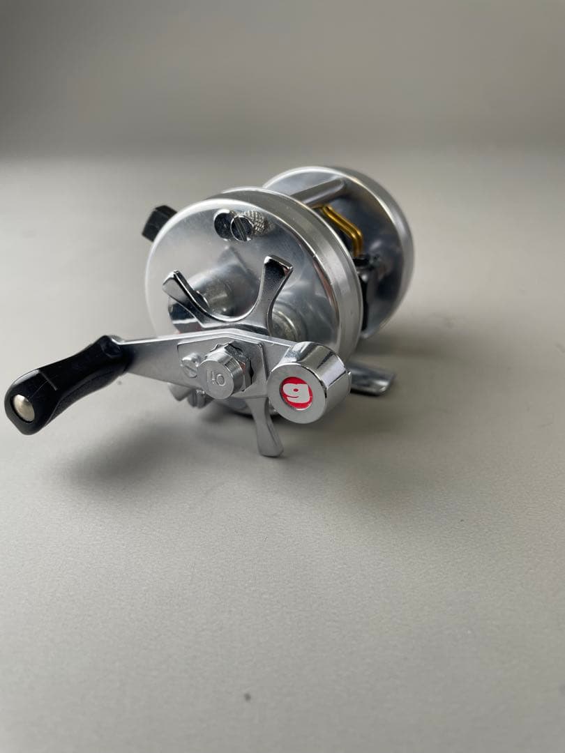 abu 2500C ambassadeur アブ　復刻 美品　基幹良好　シルバー
