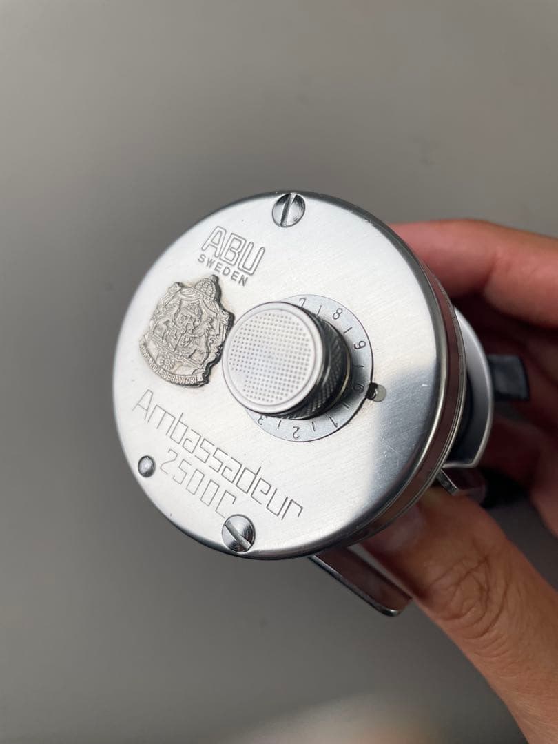 abu 2500C ambassadeur アブ　復刻 美品　基幹良好　シルバー