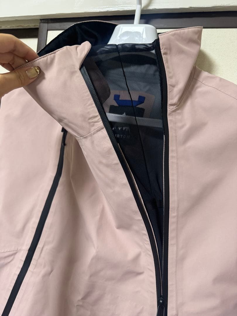 美品❗️2回だけ使用❗️珍しいXSサイズBURTON スノーボードウェア 女性用