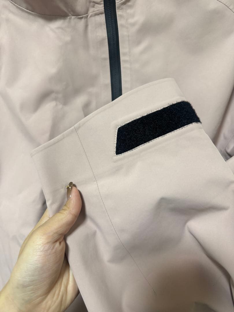 美品❗️2回だけ使用❗️珍しいXSサイズBURTON スノーボードウェア 女性用