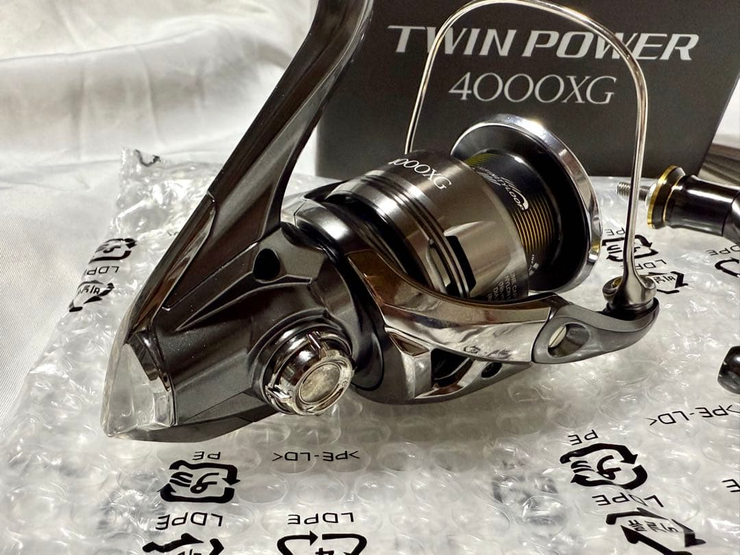 SHIMANO 24 ツインパワー 4000XG 新品・未使用