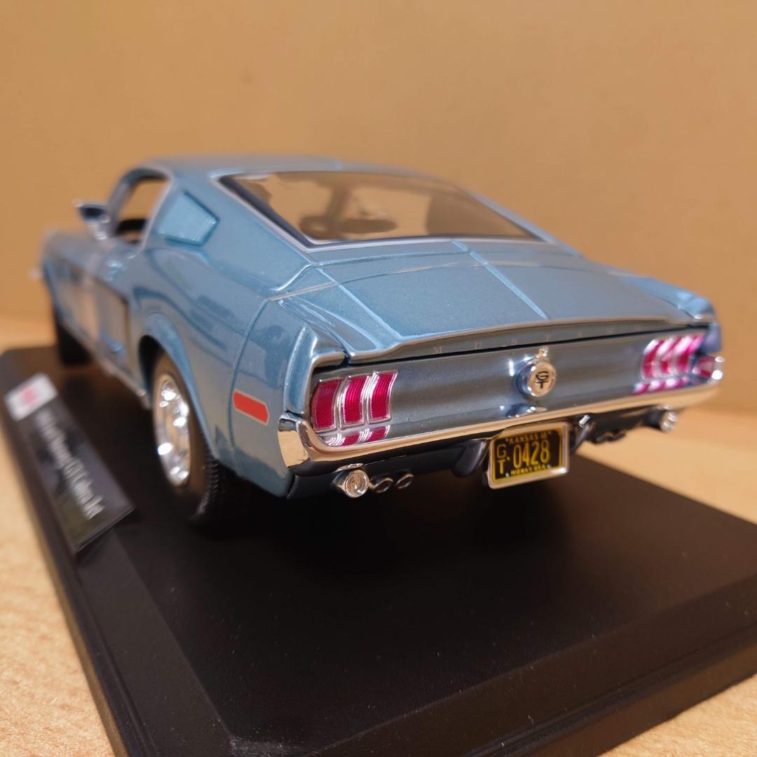 1/18 フォードマスタングGT コブラ ジェット 1968 マイスト製ミニカー