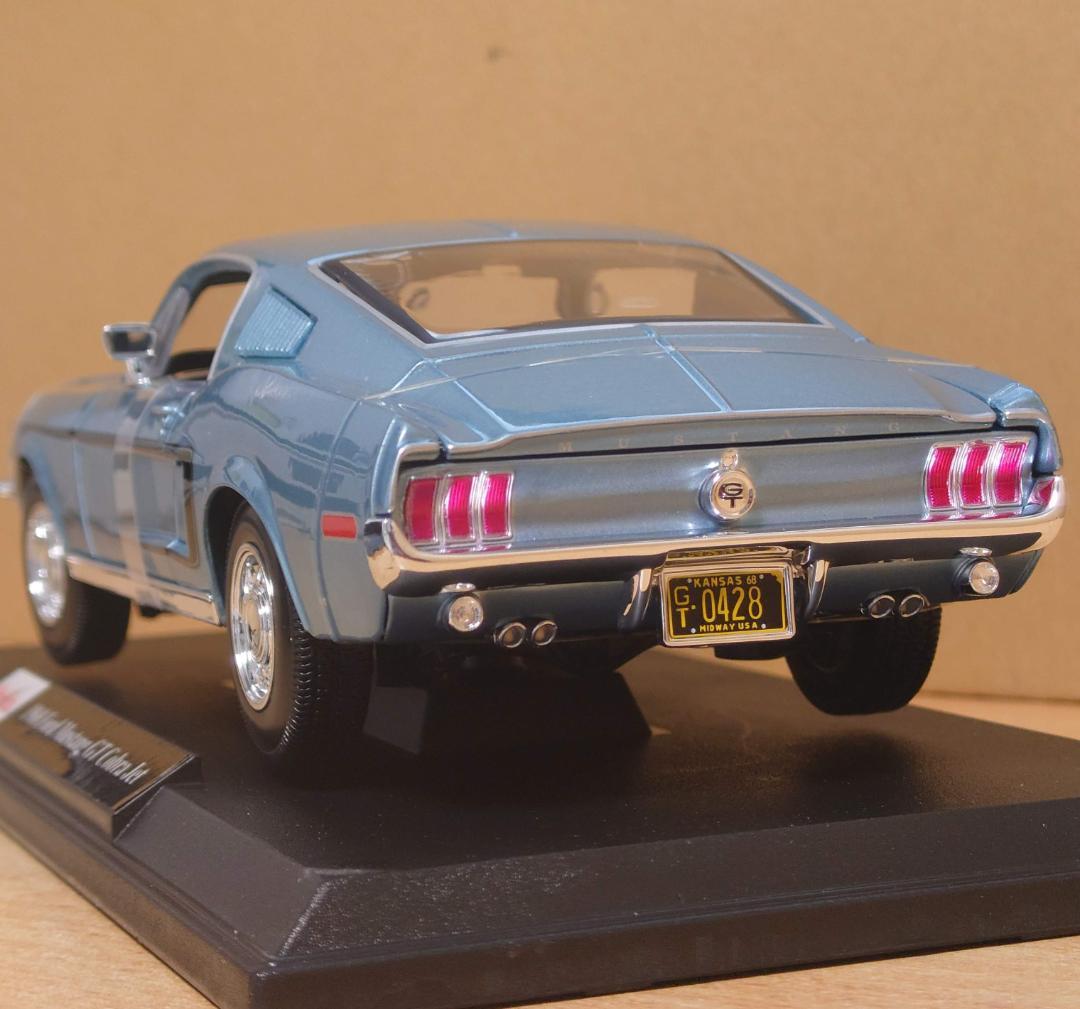 1/18 フォードマスタングGT コブラ ジェット 1968 マイスト製ミニカー