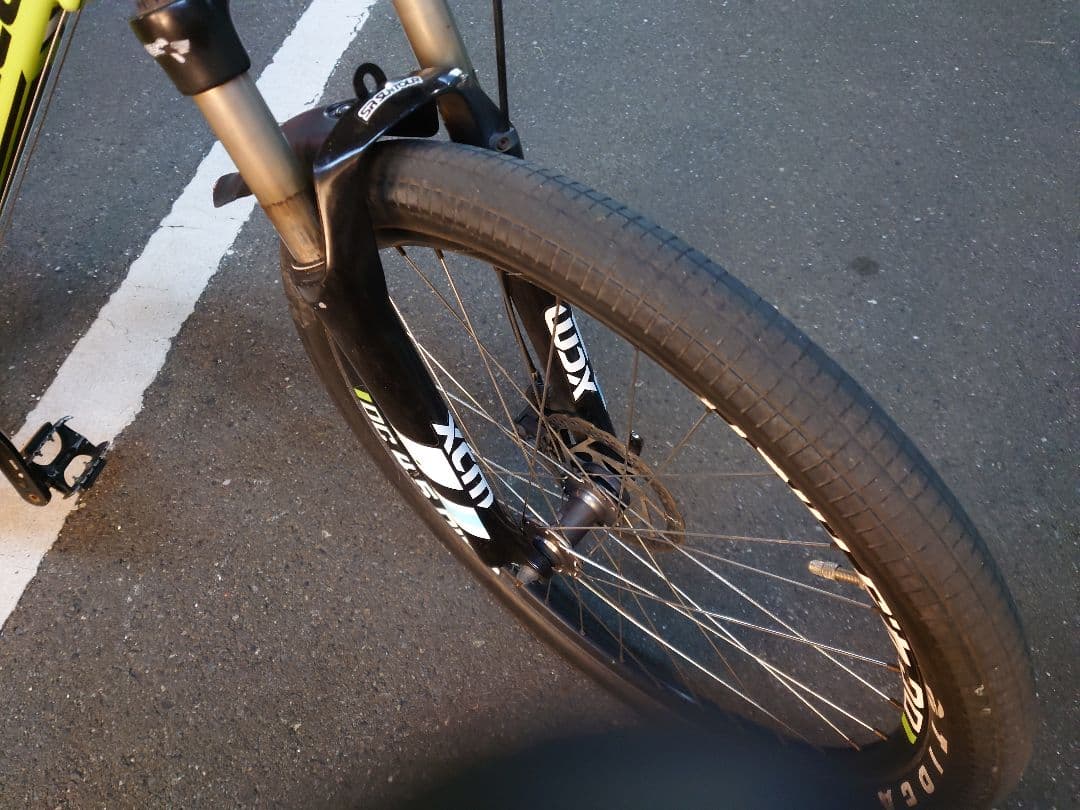 (引取り又はお届けご相談)キャノンデール トレイル5 27.5インチ
