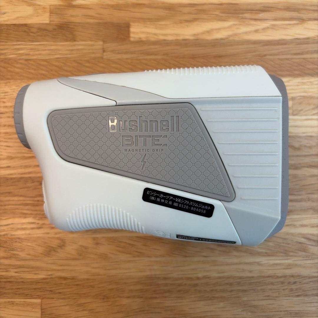 ☆ Bushnell ゴルフ用距離計　☆