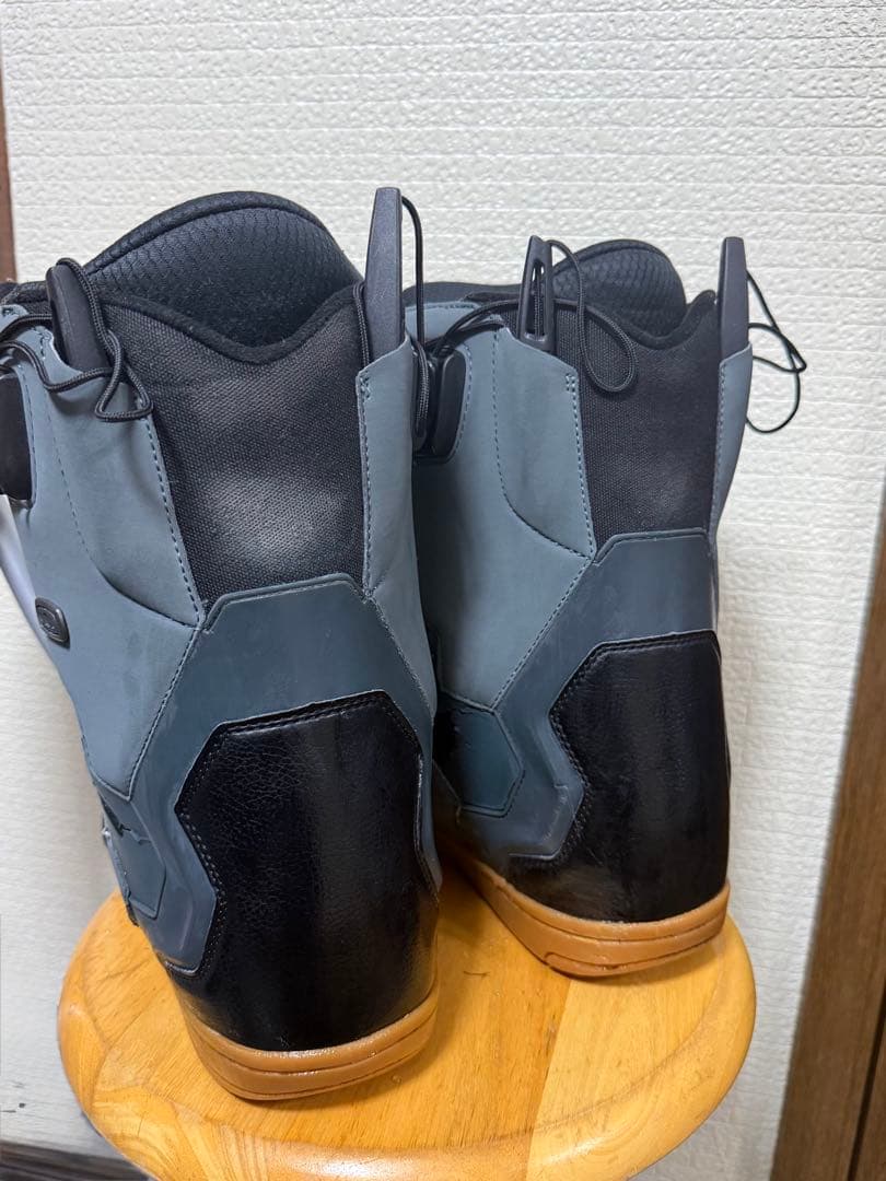 DEELUXE team IDスノーボードブーツ グレー