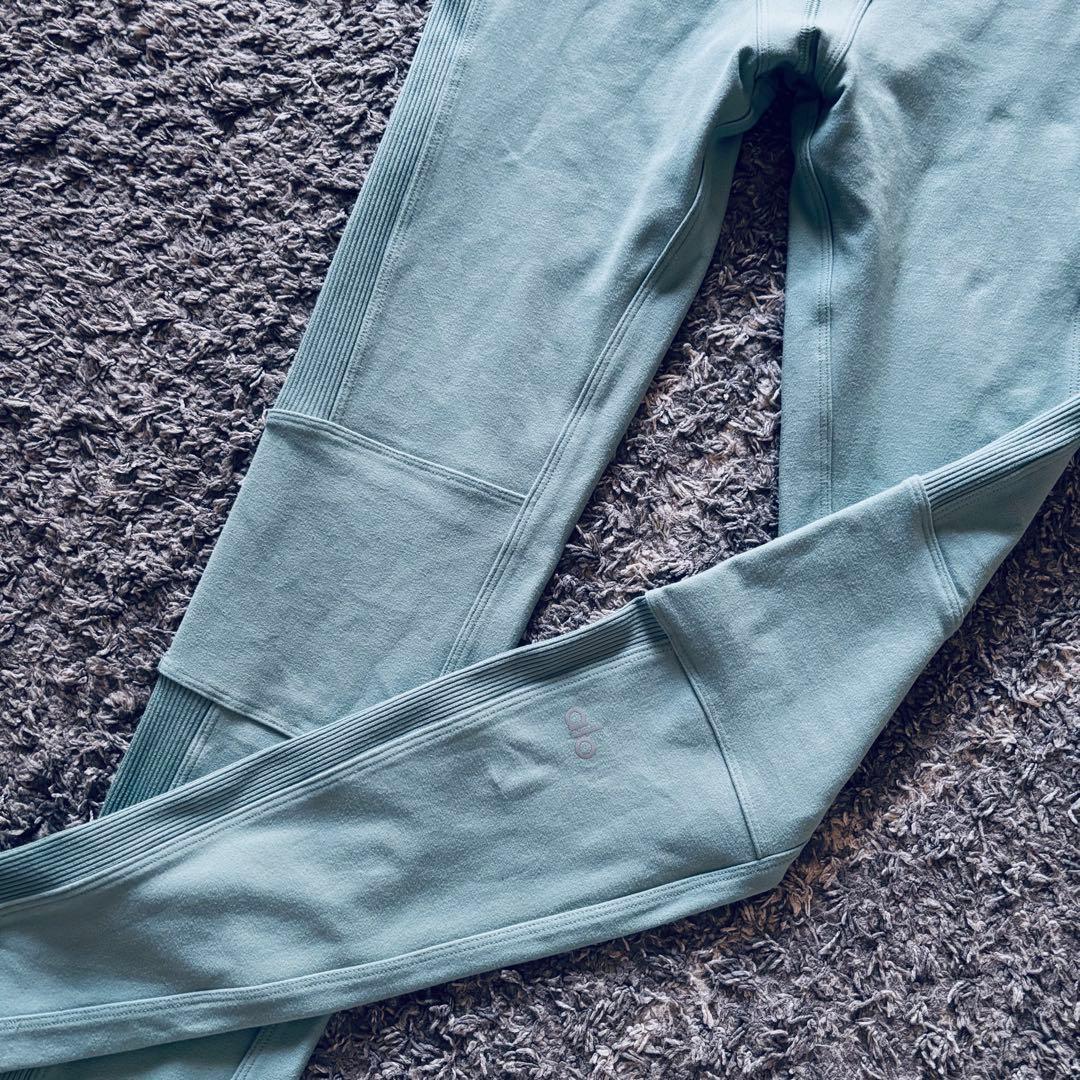 ★aloyogaアロヨガレギンス★アローヨガルルレモンlululemon好きも♪
