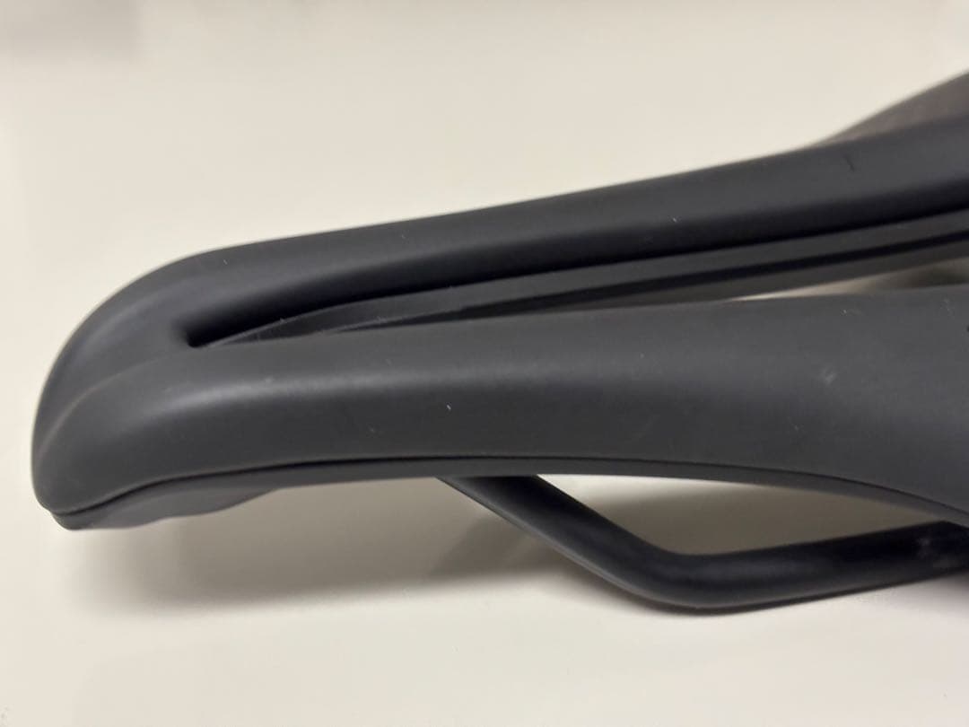 SPECIALIZED POWER 143mm サドル