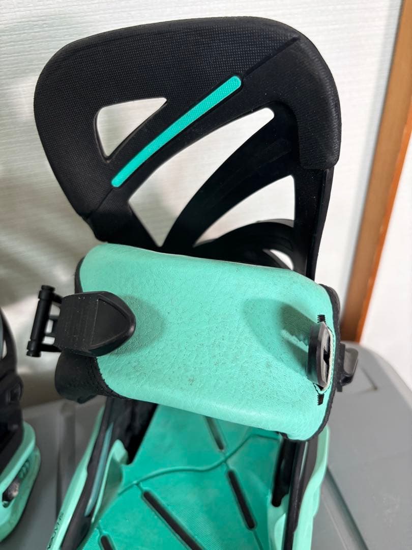 SALOMONビンディング　ホログラム　HOLOGRAM ShadowFit