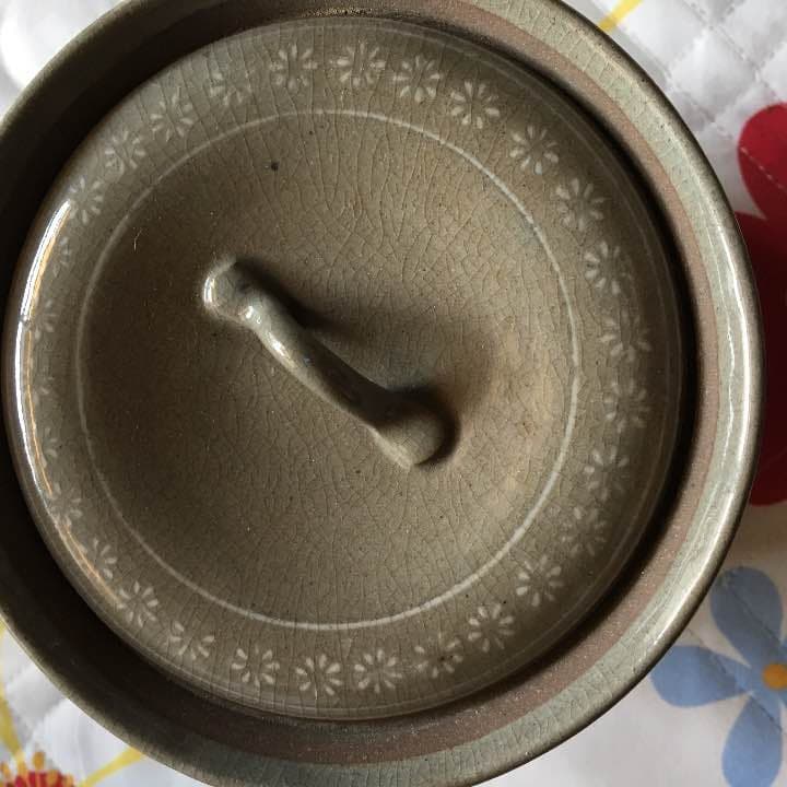 陶器 入れ物