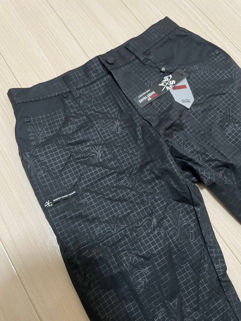 【美品】SY32 ゴルフパンツ エンボス加工 防風 秋冬M 黒
