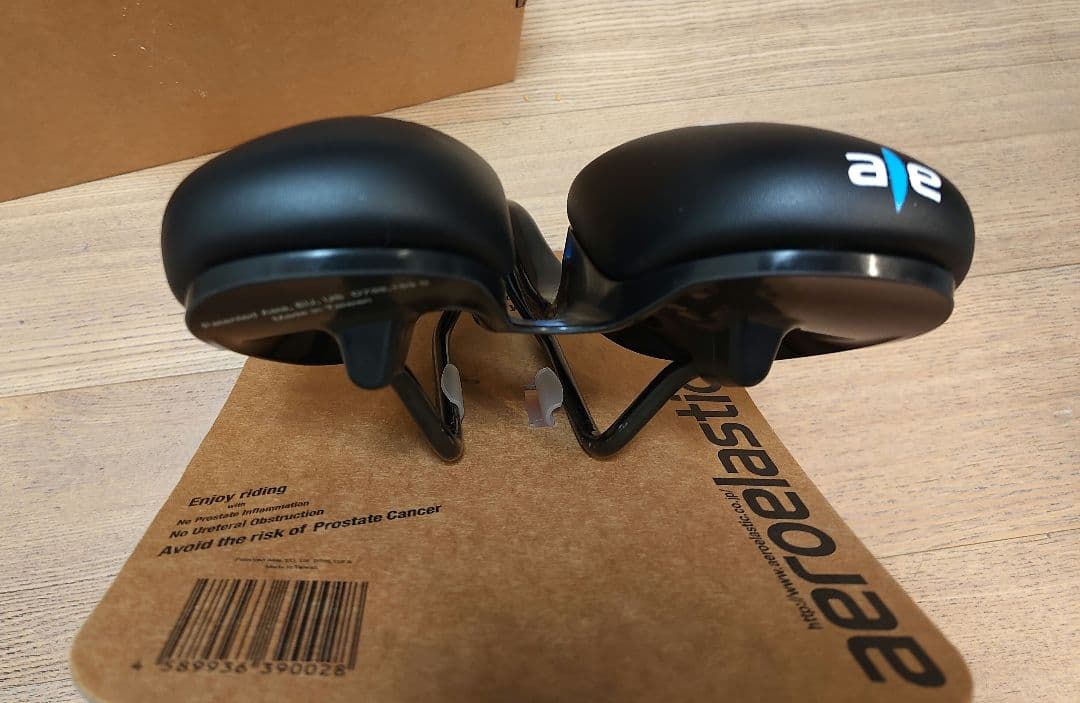 aeroelastic 自転車 サドル painfree 痛くない