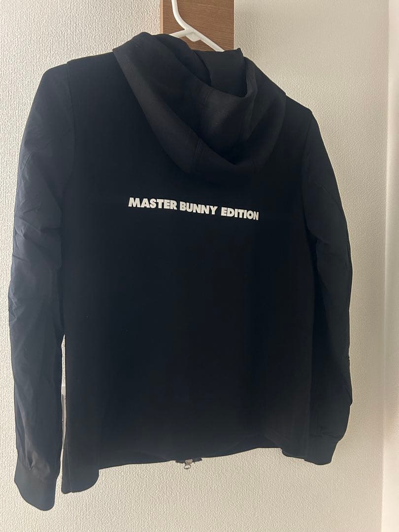 MASTER BUNNY EDITION パーカー