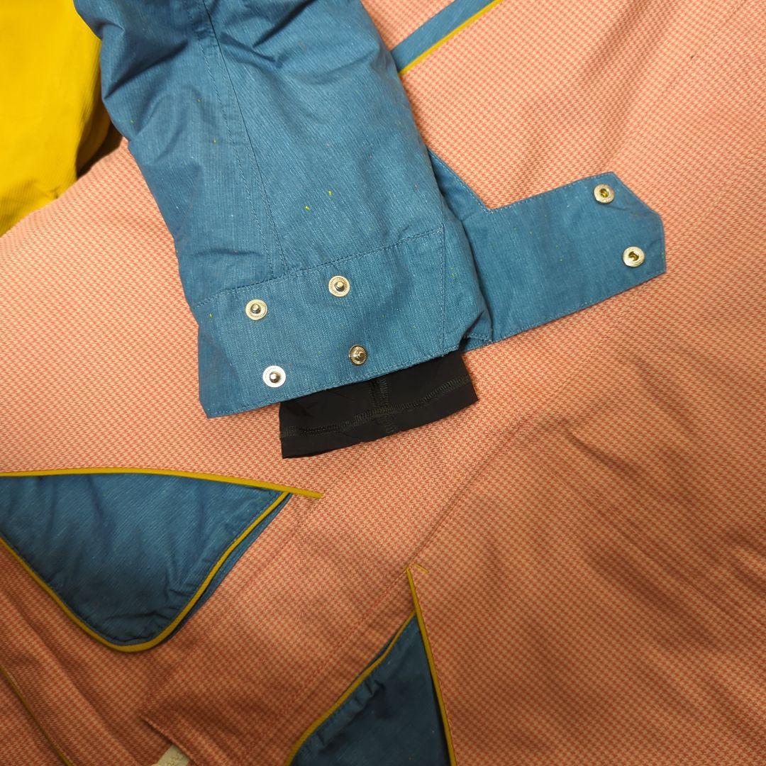 BURTON　美品　スノボードウエア　スキーウエア　L　上下セット