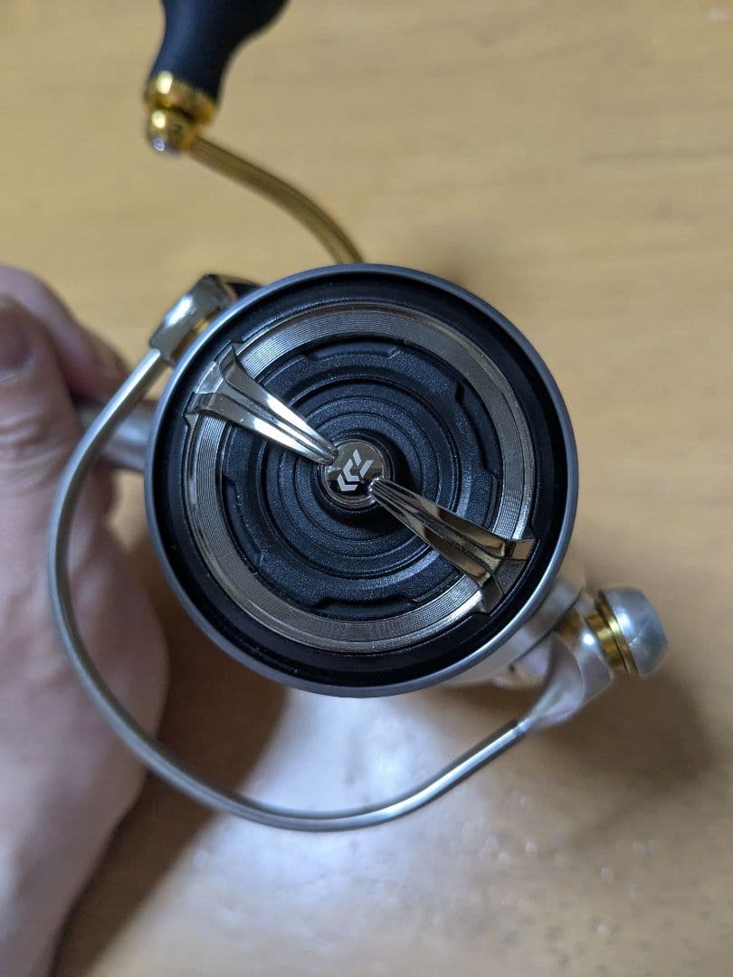 s*i様 Daiwa 21FREAMS LT 4000-CXH リール