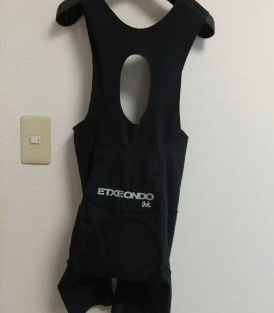 ETXEONDO Orhi ビブショーツ パンツ　黒　ブラック