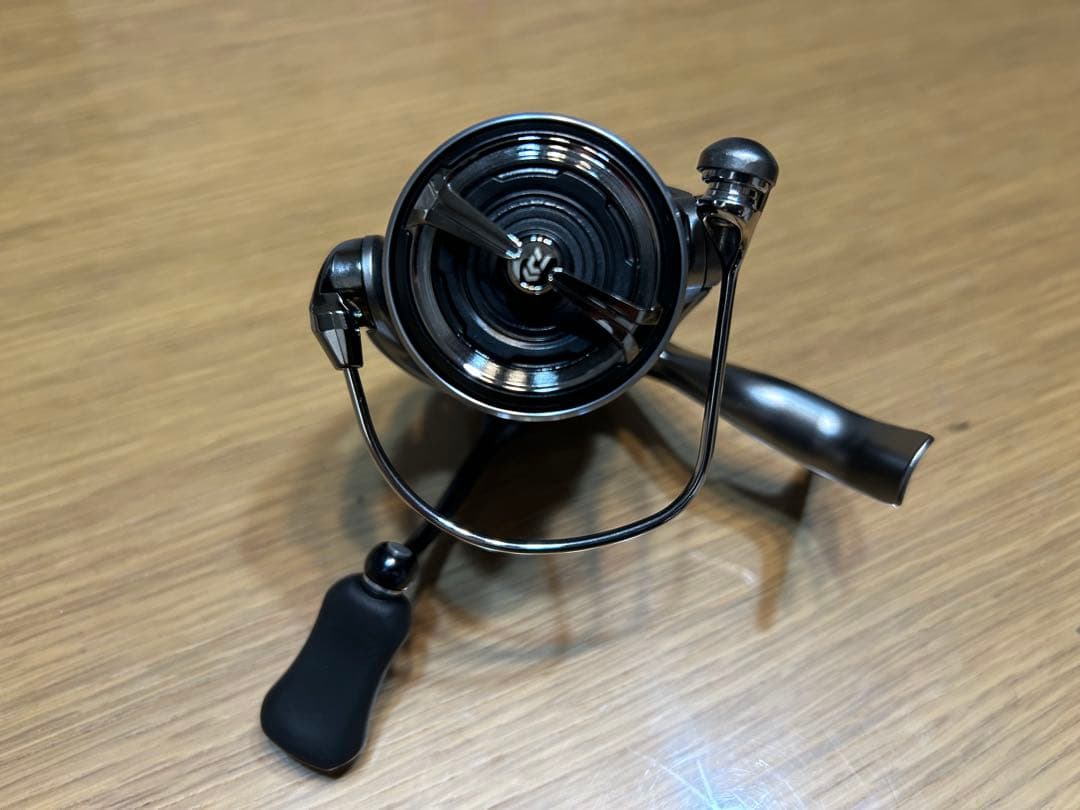 CALDIA LT2500S-XH スピニングリール 美品
