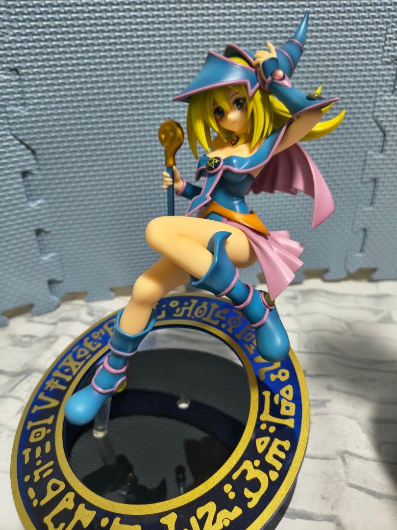 箱無し・中古ブラックマジシャンガールフィギュアセット