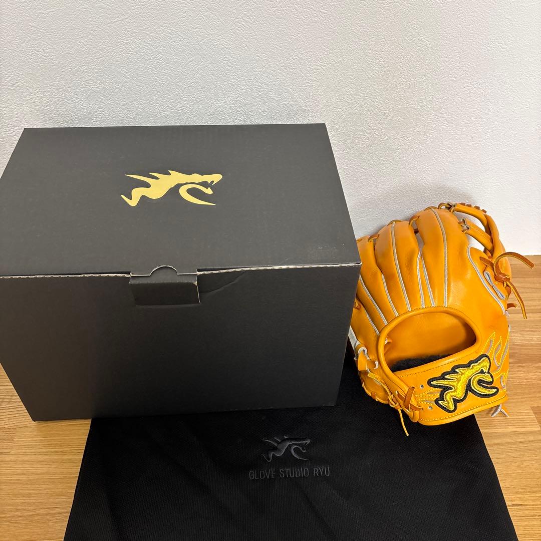 未使用 型付けのみ美品 GLOVE STUDIO RYU KIC型 内野手 硬式