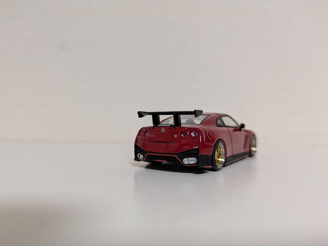京商1/64 R35 GTRカスタム