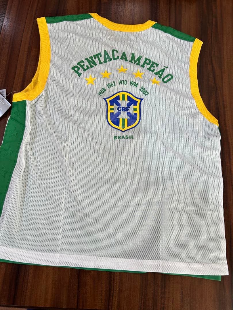 ブラジル代表ノースリーブ　XLサイズ 新品・未使用（タグ付）