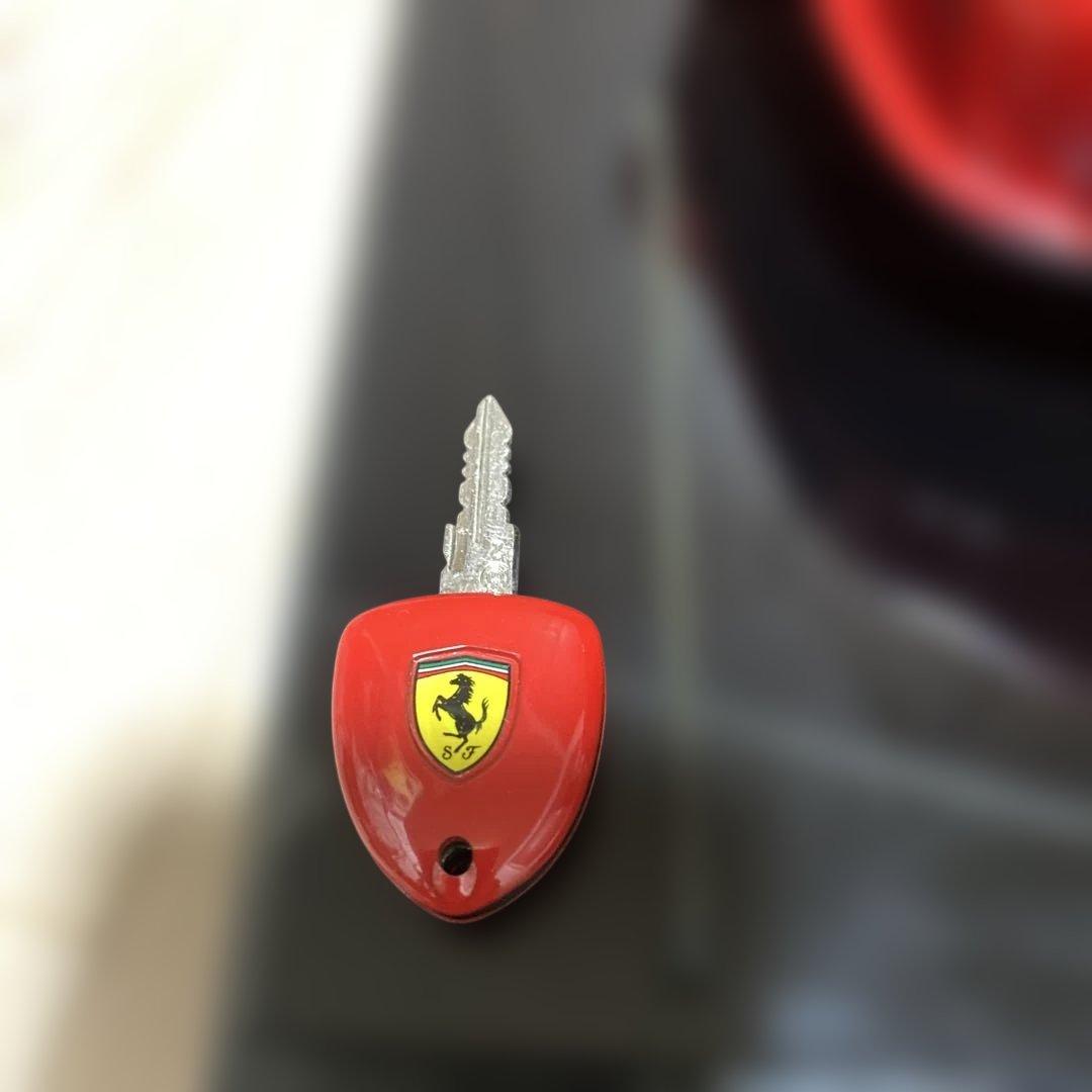Ferrari LaFerrari 赤