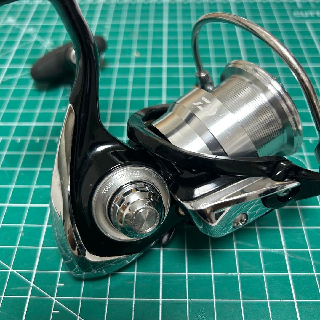 19 レグザ　LEXA　LT　2500　リール　ルアー　エギング　シーバス